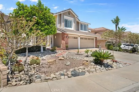 16353 E Peak Ct, Riverside, CA 92503