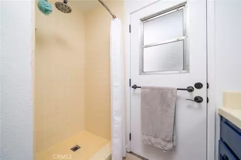 Bath - 13333 5th, Yucaipa, CA 92399 photo 4 of 4