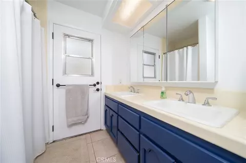 Bath - 13333 5th, Yucaipa, CA 92399 photo 3 of 4
