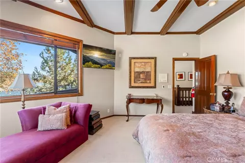 Bedroom - 27563 W Shore Rd, Lake Arrowhead, CA 92352 photo 5 of 7