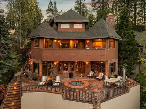 Exterior - 27563 W Shore Rd, Lake Arrowhead, CA 92352 photo 9 of 12