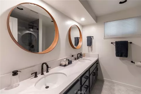 Bath - 1145 Voltaire, Lake Arrowhead, CA 92352 photo 1 of 3