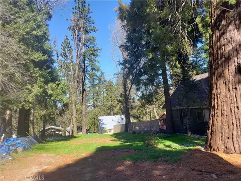 22886 Azalia Ln, Crestline, CA 92325 photo 6