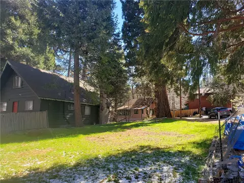 22886 Azalia Ln, Crestline, CA 92325 photo 12