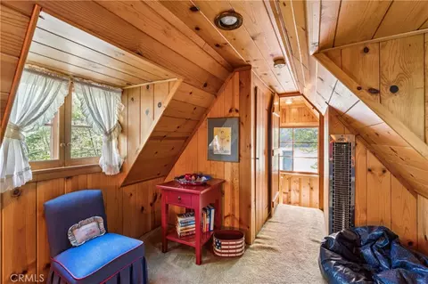 Entry Way - 373 John Muir, Lake Arrowhead, CA 92352 photo 3 of 3