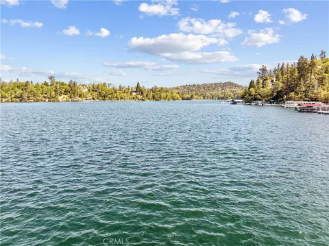 View/Area - 373 John Muir, Lake Arrowhead, CA 92352 photo 4 of 4