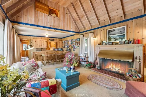 Living - 373 John Muir, Lake Arrowhead, CA 92352 photo 4 of 5
