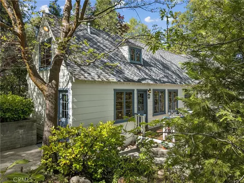 Exterior - 373 John Muir, Lake Arrowhead, CA 92352 photo 3 of 14