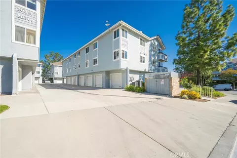20305 Rue Crevier #585, Canyon Country, CA 91351