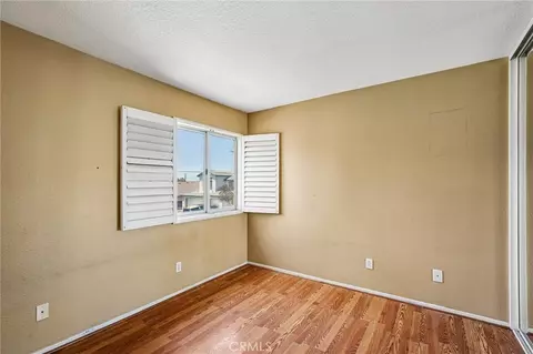 Bedroom - 10173 Shale Ln, Mentone, CA 92359 photo 4 of 4