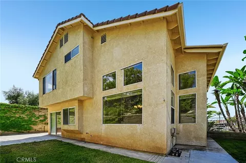 Exterior - 10173 Shale Ln, Mentone, CA 92359 photo 6 of 15
