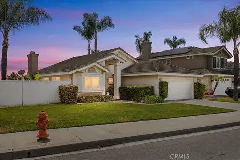 29037 River Run Ln, Highland, CA 92346