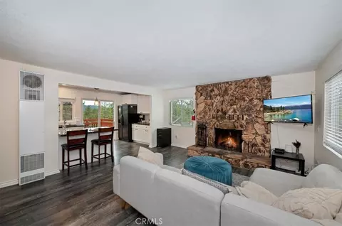 490 Vista, Big Bear Lake, CA 92315 photo 4