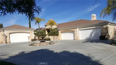 4007 Suzie Cir, Corona, CA 92881