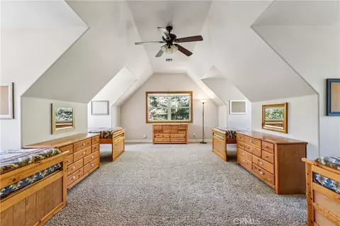 Bedroom - 26166 Circle Dr, Lake Arrowhead, CA 92352 photo 1 of 1