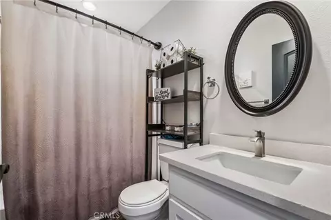 Bath - 12825 Cedar St, Hesperia, CA 92344 photo 6 of 6