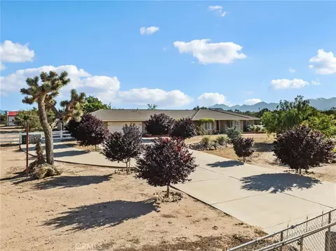 Exterior - 12825 Cedar St, Hesperia, CA 92344 photo 9 of 10