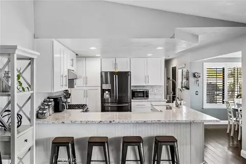 Kitchen - 12825 Cedar St, Hesperia, CA 92344 photo 3 of 3