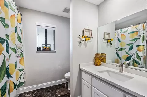 Bath - 12825 Cedar St, Hesperia, CA 92344 photo 1 of 6