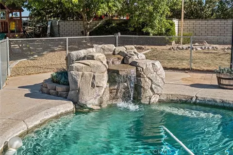 Exterior - 12825 Cedar St, Hesperia, CA 92344 photo 5 of 10