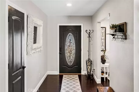 Entry Way - 12825 Cedar St, Hesperia, CA 92344 photo 1 of 1