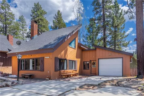 39945 Trail Of The Whispering Pnes, Big Bear Lake, CA 92315