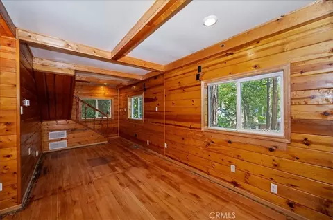 Living - 23734 Shady Ln, Crestline, CA 92325 photo 1 of 3