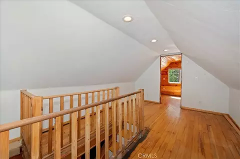 Entry Way - 23734 Shady Ln, Crestline, CA 92325 photo 3 of 5