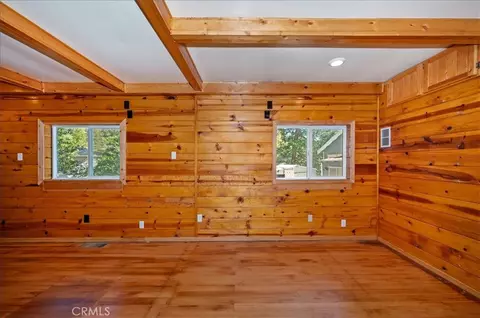 Living - 23734 Shady Ln, Crestline, CA 92325 photo 3 of 3