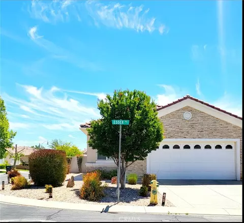 907 Essex Rd, Beaumont, CA 92223