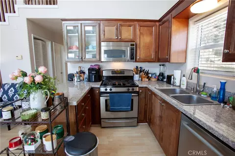 Kitchen - 31916 Pine Cone, Running Springs, CA 92382 photo 1 of 2