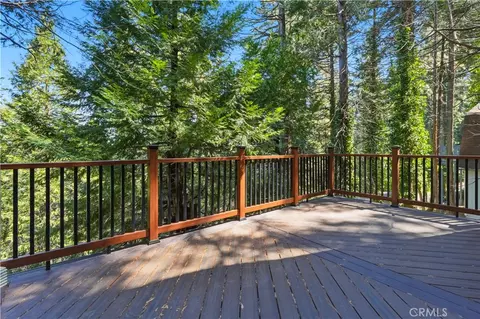 Exterior - 24091 Lakeview, Crestline, CA 92325 photo 5 of 11