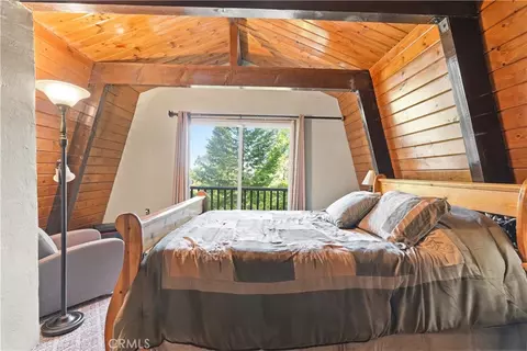 Bedroom - 24091 Lakeview, Crestline, CA 92325 photo 6 of 6