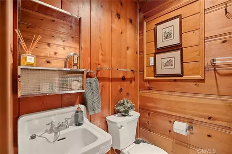 Bath - 144 Marshall Rd, Lake Arrowhead, CA 92352 photo 3 of 4