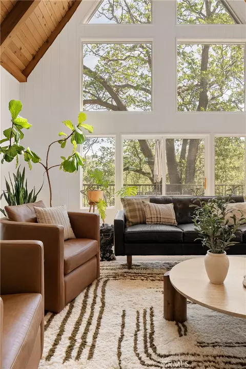 Living - 28001 N Bay, Lake Arrowhead, CA 92352 photo 3 of 6