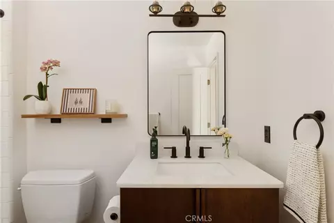 Bath - 28001 N Bay, Lake Arrowhead, CA 92352 photo 6 of 6