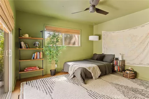 Bedroom - 28001 N Bay, Lake Arrowhead, CA 92352 photo 7 of 7
