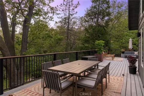 Exterior - 28001 N Bay, Lake Arrowhead, CA 92352 photo 5 of 10