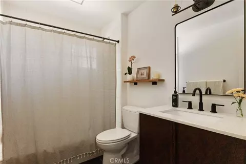 Bath - 28001 N Bay, Lake Arrowhead, CA 92352 photo 5 of 6