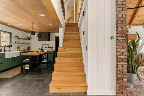 Entry Way - 28001 N Bay, Lake Arrowhead, CA 92352 photo 1 of 5