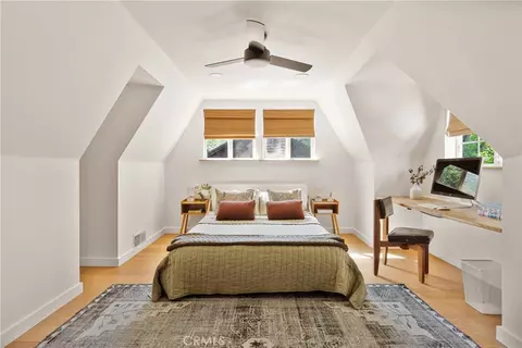Bedroom - 28001 N Bay, Lake Arrowhead, CA 92352 photo 4 of 7