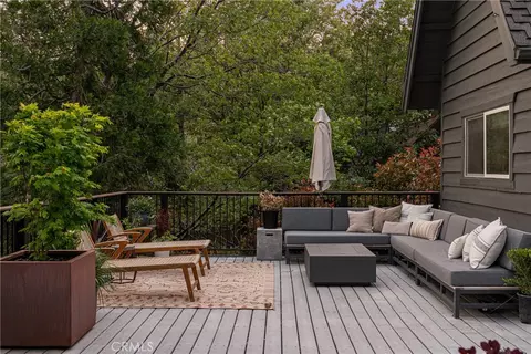 Exterior - 28001 N Bay, Lake Arrowhead, CA 92352 photo 4 of 11
