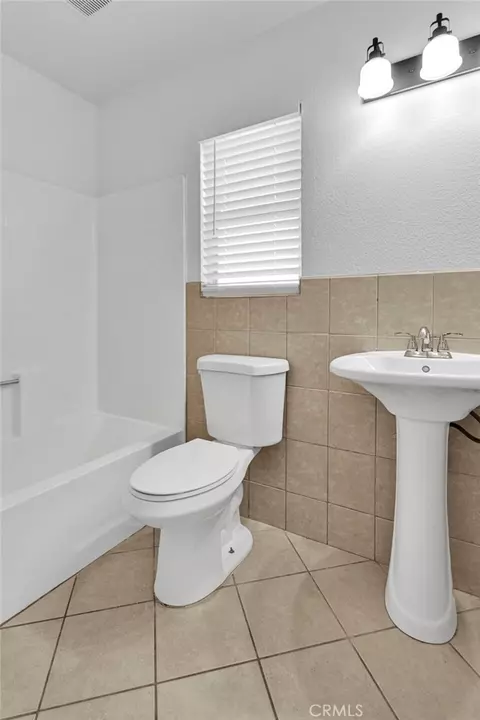 15036 Milford, Adelanto, CA 92301 photo 29