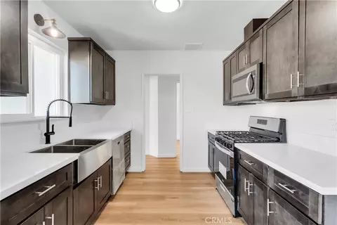 Kitchen - 7453 Condalia Ave, Yucca Valley, CA 92284 photo 3 of 4