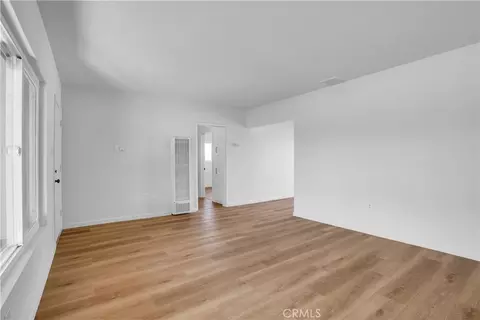 Living - 7453 Condalia Ave, Yucca Valley, CA 92284 photo 5 of 7