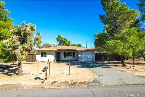 7453 Condalia Ave, Yucca Valley, CA 92284
