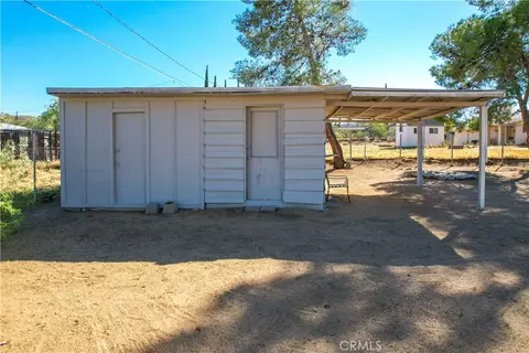 Exterior - 7453 Condalia Ave, Yucca Valley, CA 92284 photo 5 of 29