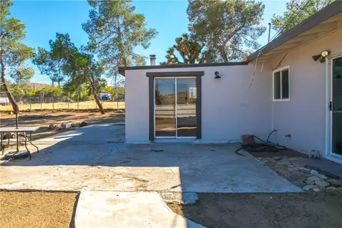 Exterior - 7453 Condalia Ave, Yucca Valley, CA 92284 photo 10 of 29