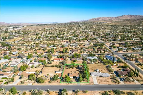 View/Area - 7453 Condalia Ave, Yucca Valley, CA 92284 photo 3 of 8