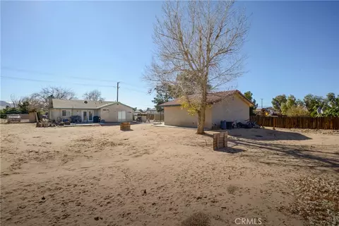 Exterior - 20852 Del Oro Rd, Apple Valley, CA 92308 photo 5 of 5